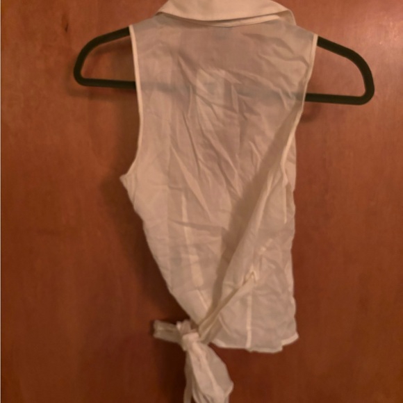 BCBGMaxAzria sheer white sleeveless wrap top blouse size 8 NEW - Picture 3 of 5